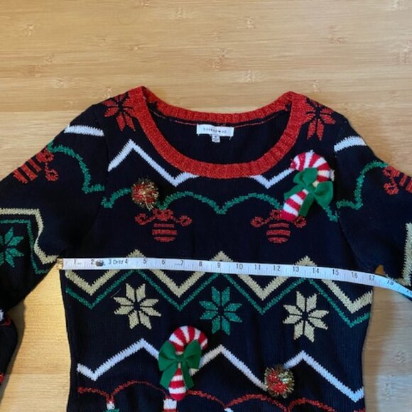Christmas Sweater - Picture 8 of 12